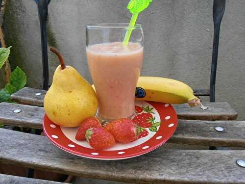 Smoothie poire-fraise-banane