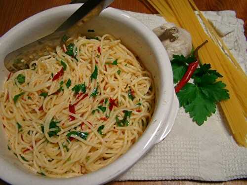 Spaghetti à l'huile, à l'ail et au piment