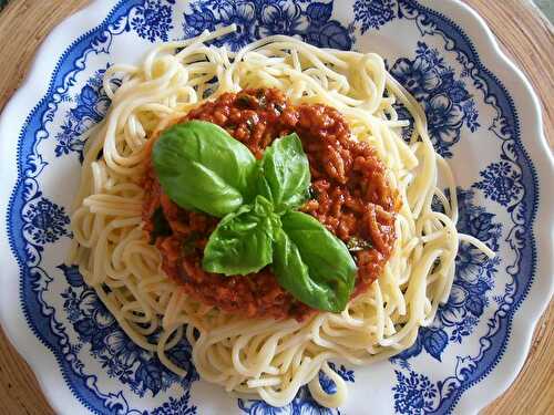 Spaghetti alla bolognese vegetariana