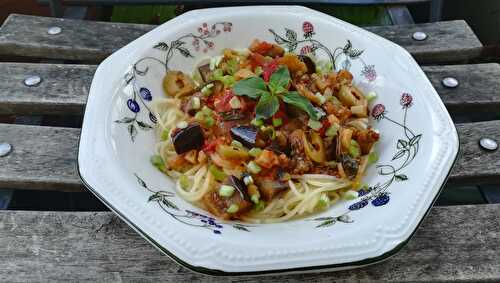 Spaghetti aubergine-tomate