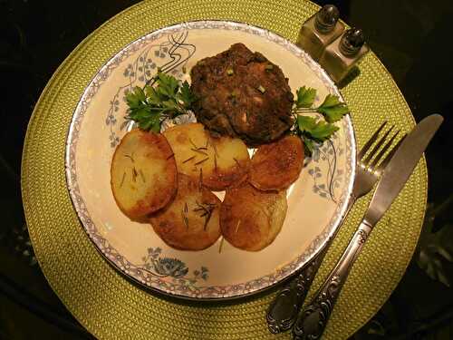 Steak de champignons et pommes de terre au romarin