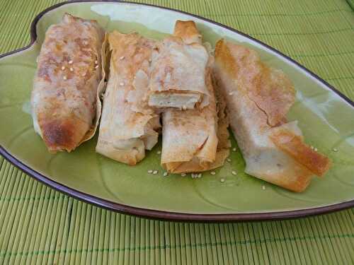 Tofu au beurre de cacahuète et à la framboise dans feuille de brick croustillante