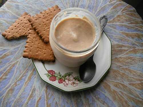 Yaourts maison au biscuit