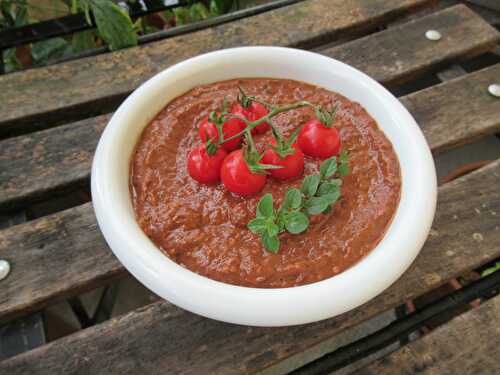 Tartinade à la tomate (et plein d'autres bonnes choses!)