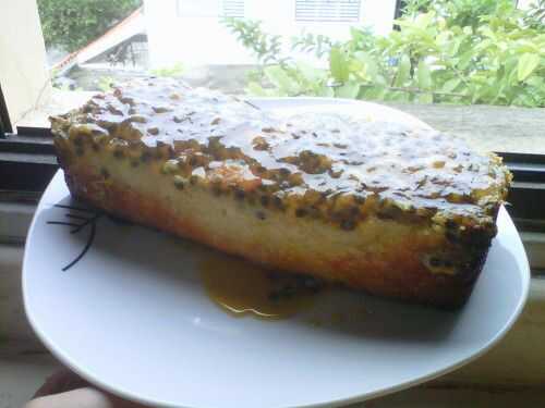 Gâteau fondant ricotta, noix de coco et fruits de la passion