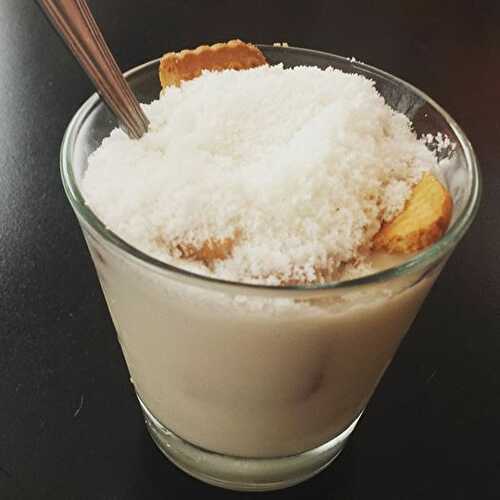 Propriétés de la farine de coco et premier essai: verrine de yaourt à la farine de coco