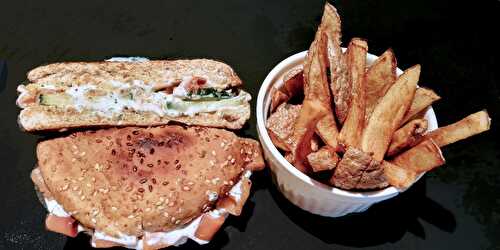 Burger saumon concombre