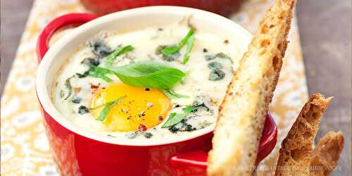 Oeufs cocotte au roquefort