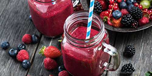 Smoothie aux fruits rouges