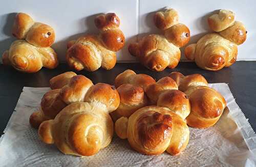 Brioche en forme de lapin pour Pâques