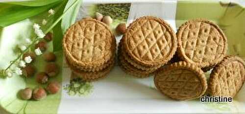 Biscuits friables aux noisettes