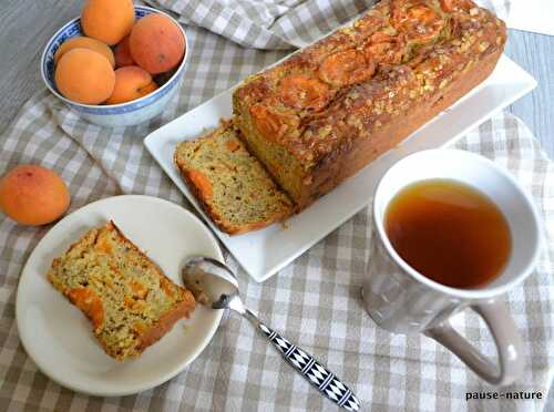 Cake aux abricots et flocons d'avoine