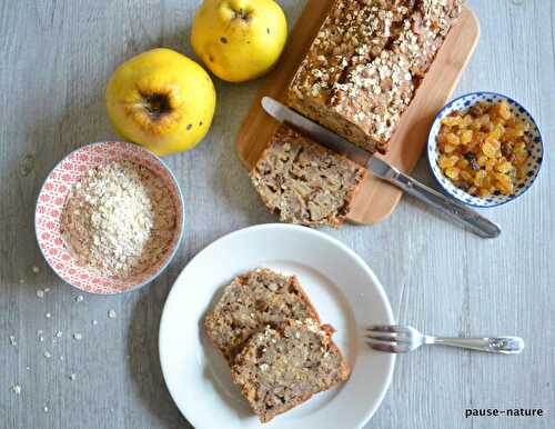 Cake aux coings et flocons d'avoine, sans beurre