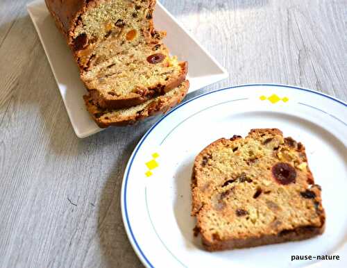 Cake aux fruits confits et fruits déshydratés