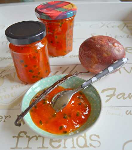 Confiture de papaye et fruits de la passion au sucre vanillé maison