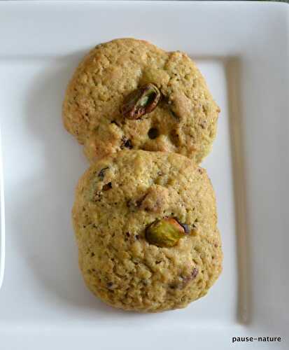 Cookies pistache-cerises déshydratées