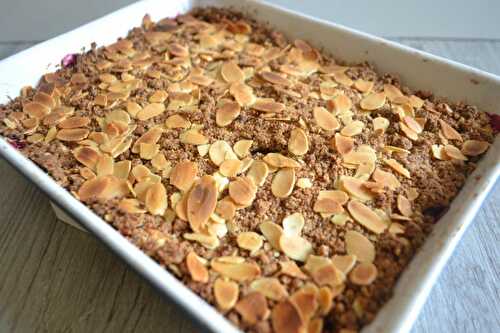 Crumble pommes, fruits rouges et amandes