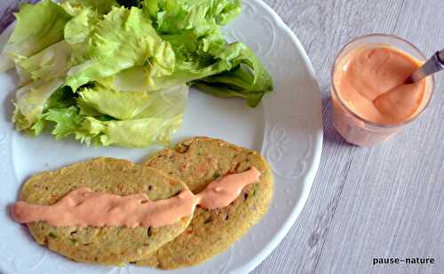 Galettes d'avoine-carotte-haricot vert et leur sauce rose