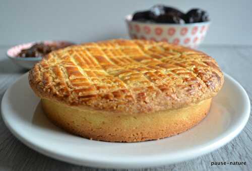 Gâteau breton aux pruneaux