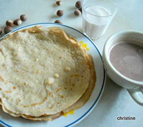 Lait de noisettes et crêpes au lait de noisettes