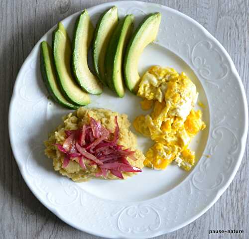 Mangu (purée de banane plantain verte)