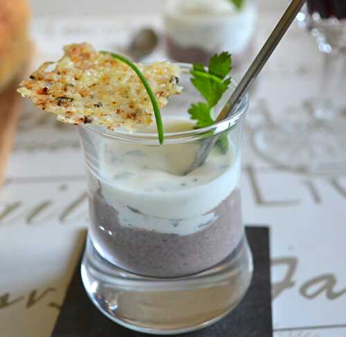 Mini-verrines Haricots noirs-fromage blanc aux herbes