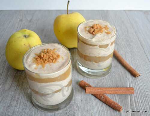 Mousse à cannelle et compote de pomme