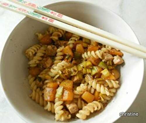 Pâtes aux légumes d'hiver et tofu fumé