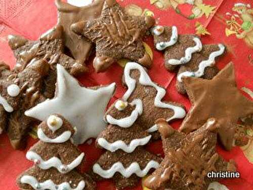 Petits sablés de Noël choco-noisettes -   le blog culinaire pause-nature 