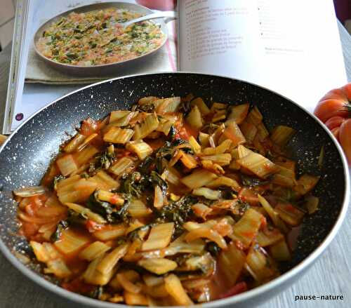 Poêlée de blettes à la tomate et aux épices