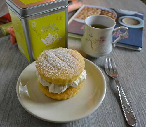 Sponge cake à la rhubarbe