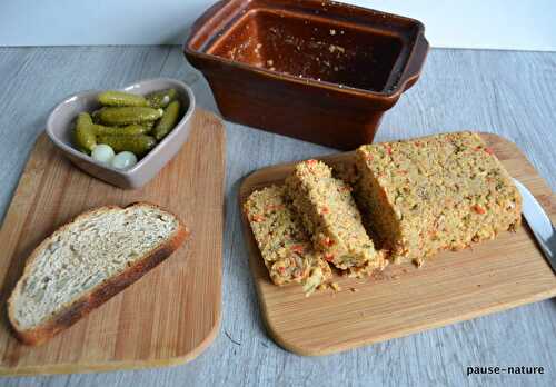 Terrine de pois chiche-poivron rouge et fines herbes