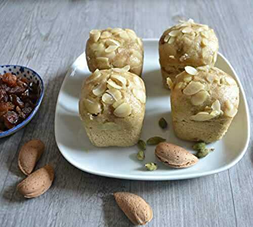 Muffins allégés aux amandes, raisins secs et cardamome, à la multi-délices