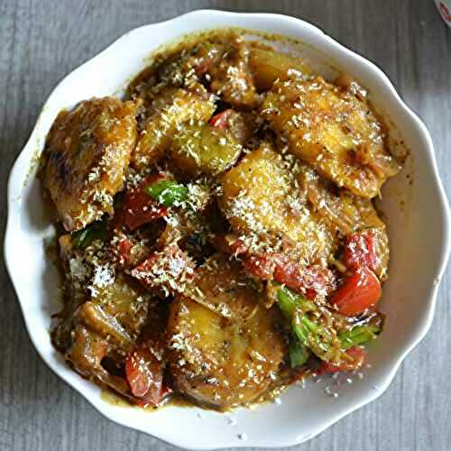 Ragout de banane plantain aux légumes, épices et lait de coco