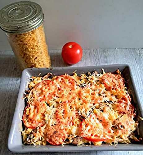Gratin de pâtes aux champignons et tomates