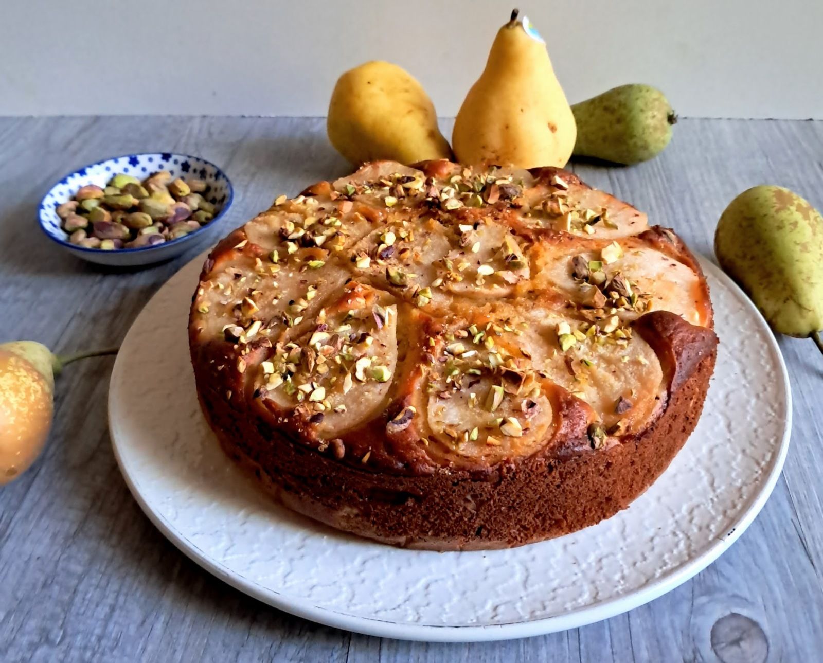 Gâteau aux poires et pistaches