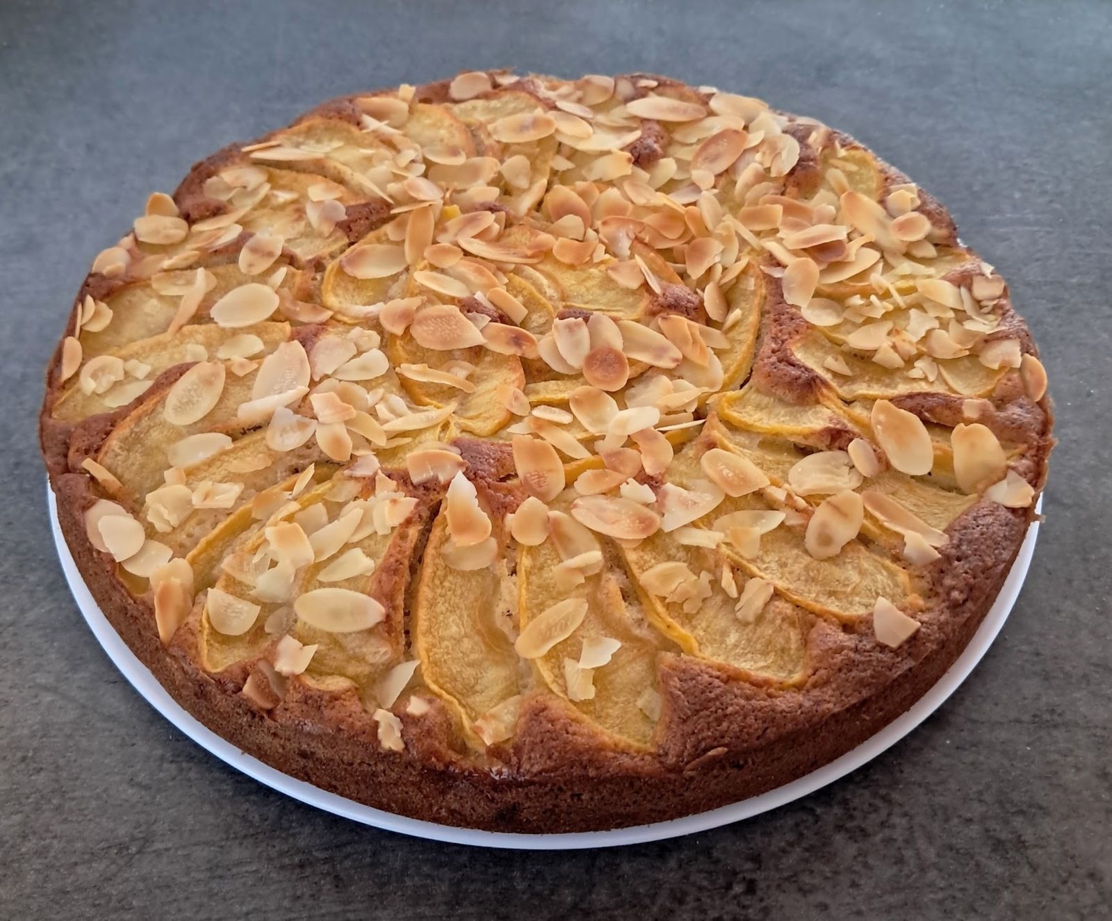 Gâteau aux pommes et aux amandes