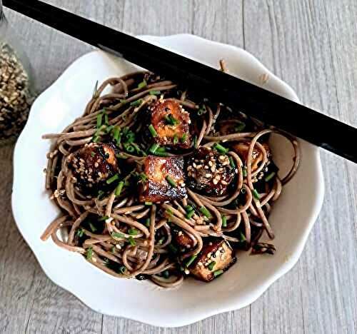 Nouilles soba au tofu mariné