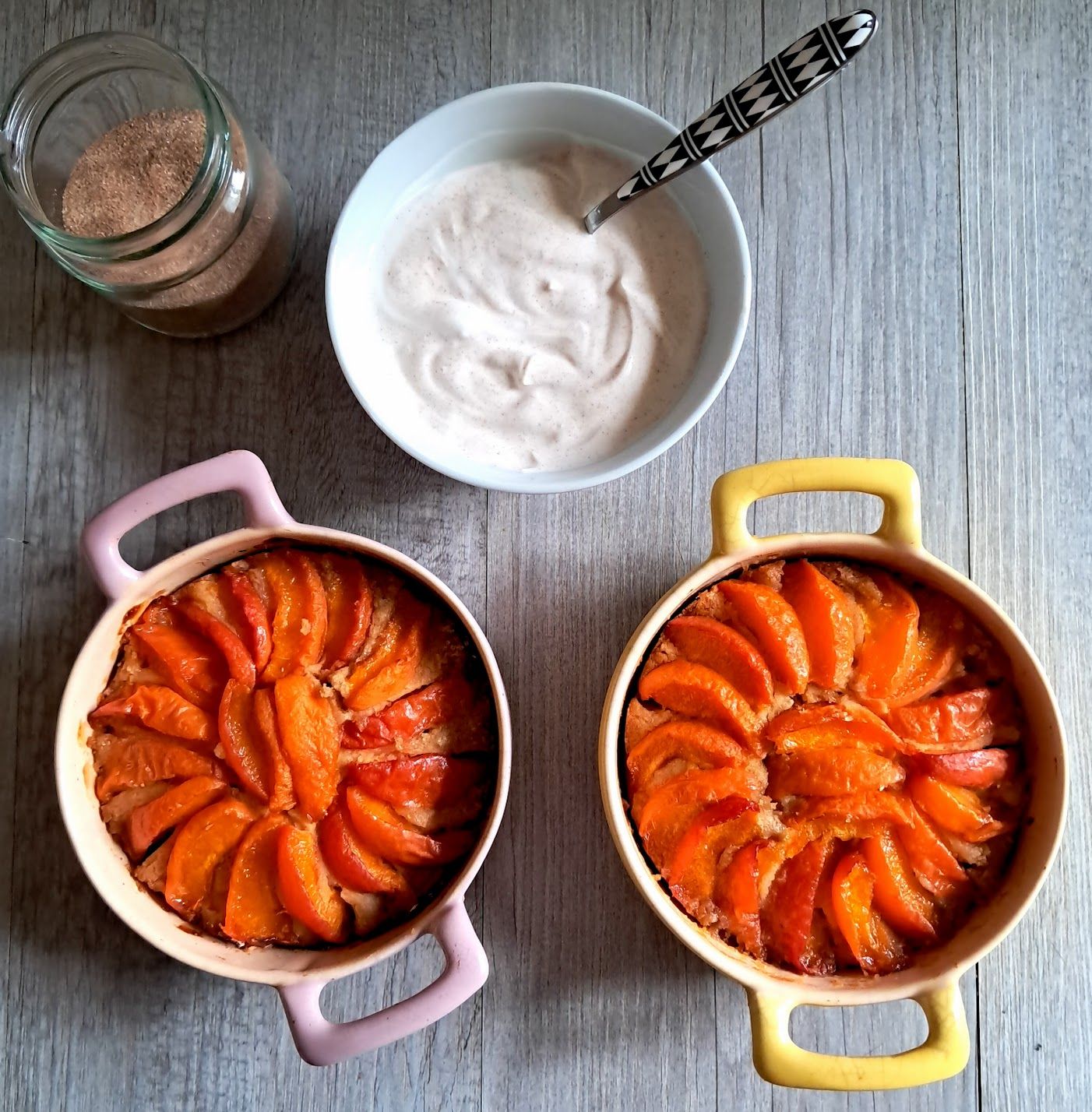 Dessert aux abricots et farine de maïs (sans gluten)