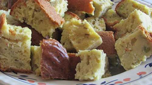 Cake aux petits pois, courgettes et au fromage de chèvre