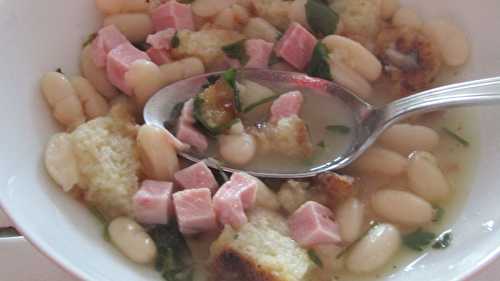 Soupe de haricots blancs, persillade et au dés de jambon - Le blog de "Bienvenue-chez-Amélie"
