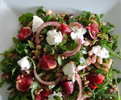 Salade de figues, haricots cannellini et pignons de pin