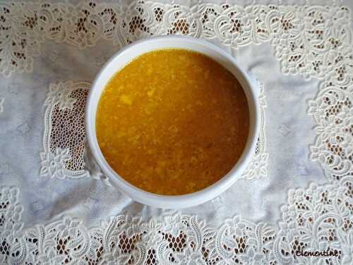 Une soupe jaune comme le soleil - Sunshine soup de Nigella Lawson