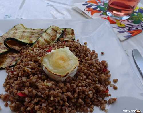 Kasha aux courgettes grillées et fromage de chèvre