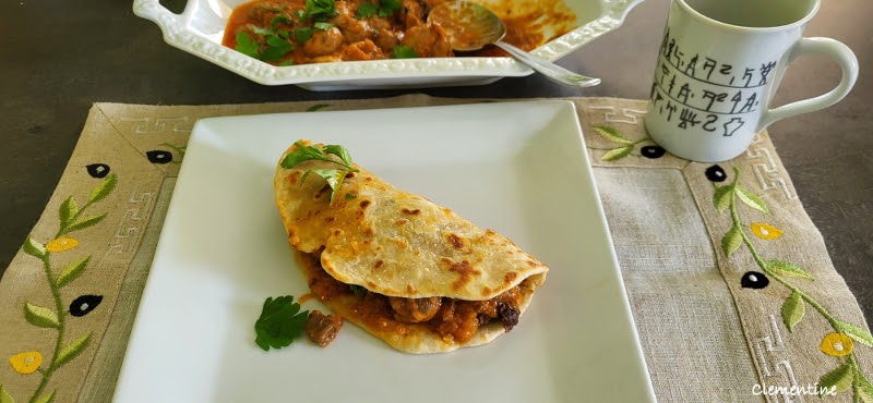 Boulettes de viande épicées avec flatbread