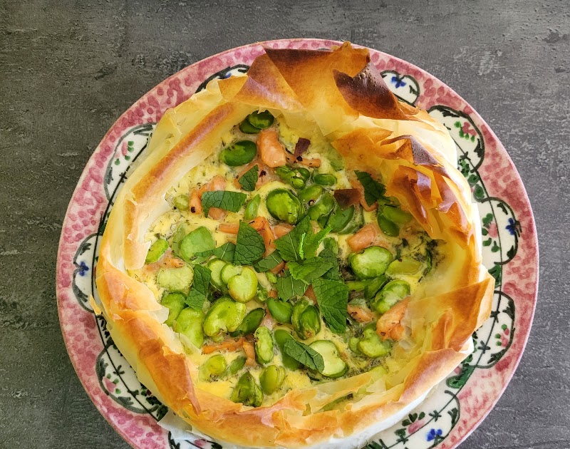 Tarte filo aux fèves et saumon