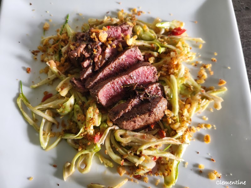 Puntarelle avec viande de bœuf et chapelure à l'anchois