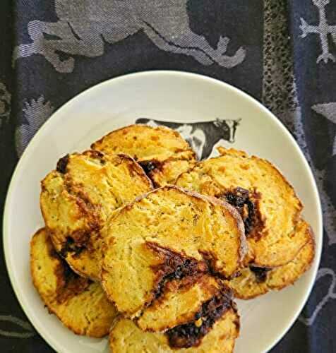 Cookies à la Fourme de Montbrison et à la confiture de myrtilles