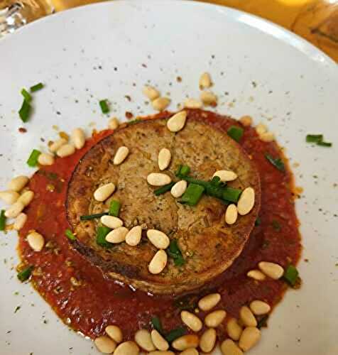 Papeton provençal, coulis de tomate et pignons de pin