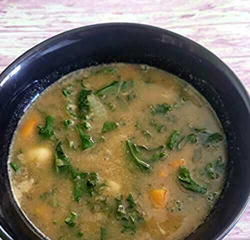 Soupe de haricots blancs à la sauge